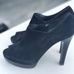 Stuart Weitzman Suede Platform Peep Toes!